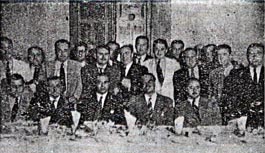 Concurrentes al Vino de Honor ofrecido por el Atl&eacute;tico Bastetano a su Presidente Honorario D. Armando Mu&ntilde;oz Calero